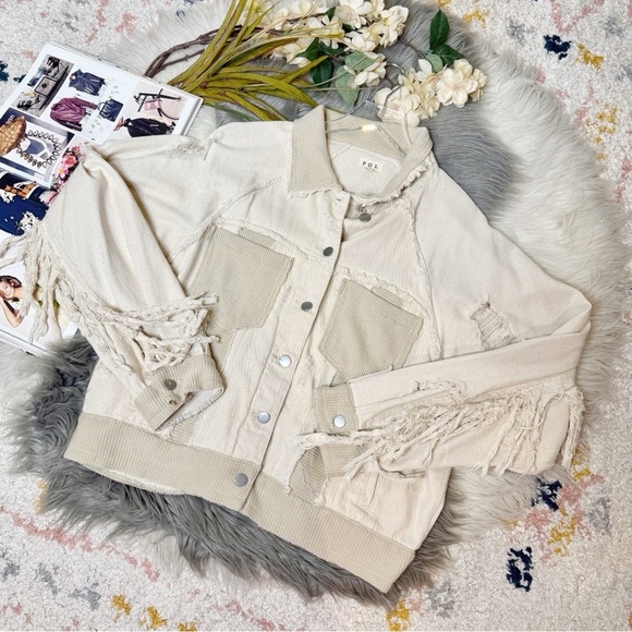 POL Boho Cream Distressed Denim Fringe Mixed Media Women’s Oversized Jacket Sz M - Picture 12 of 12